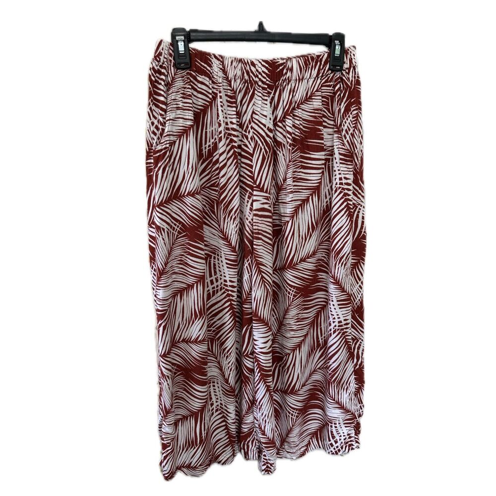 Makai Beach Hawaiian Tropical Flowers Pull On Elastic Waist Wide Leg Capri Pants